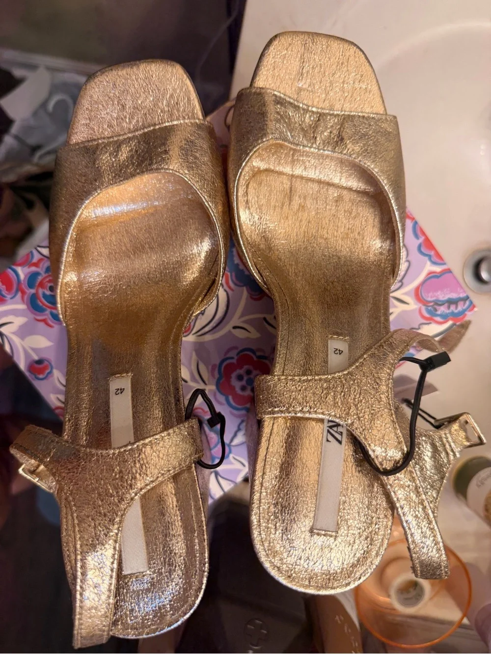 Viral Zara Gold Metallic Block Heel Platform Sandals - Women